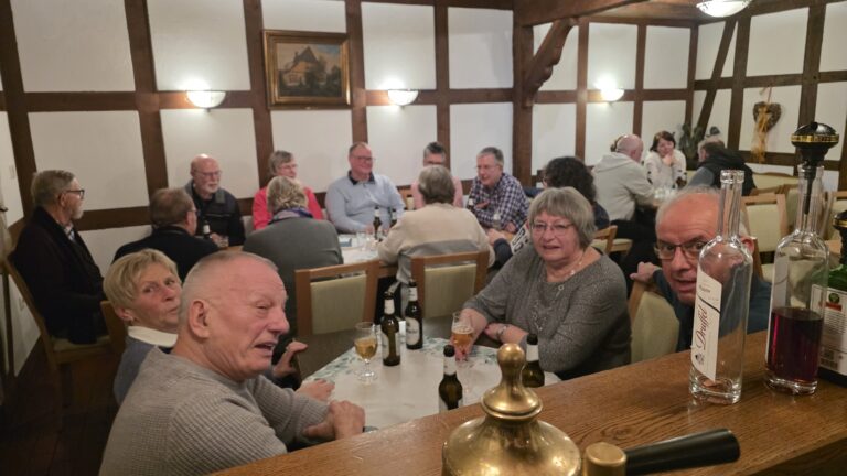 Grützwurstessen im Heimathaus